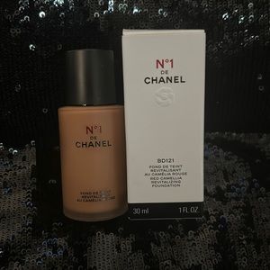 No 1 de Chanel Foundation